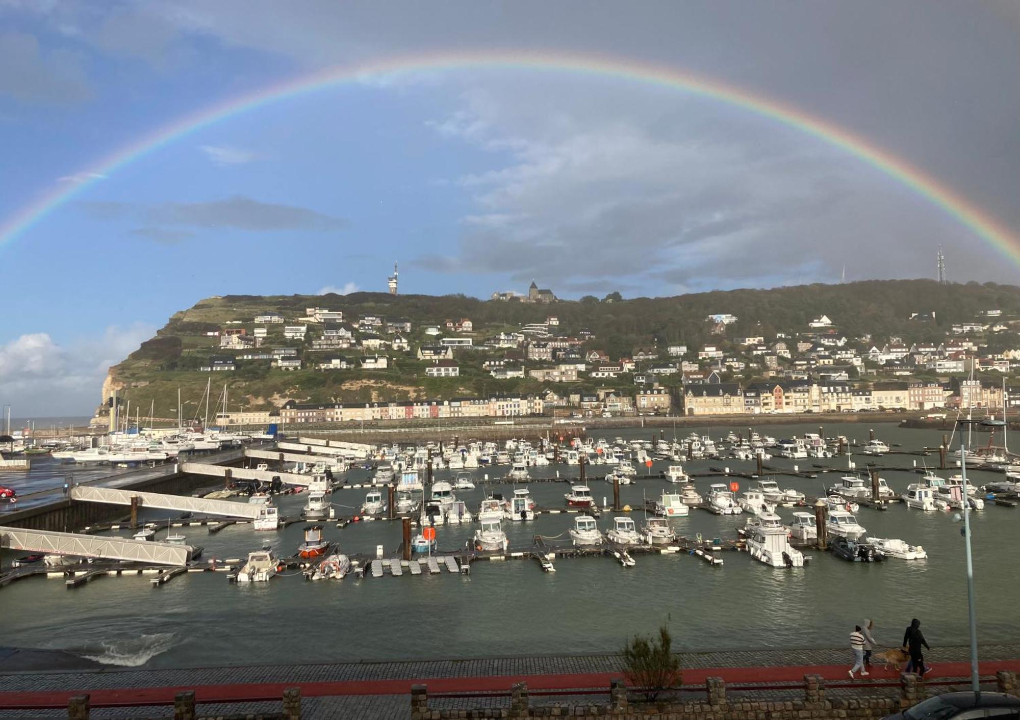 Charmant Studio Avec Vue Sur Le Port Et Falaises Fécamp Esterno foto